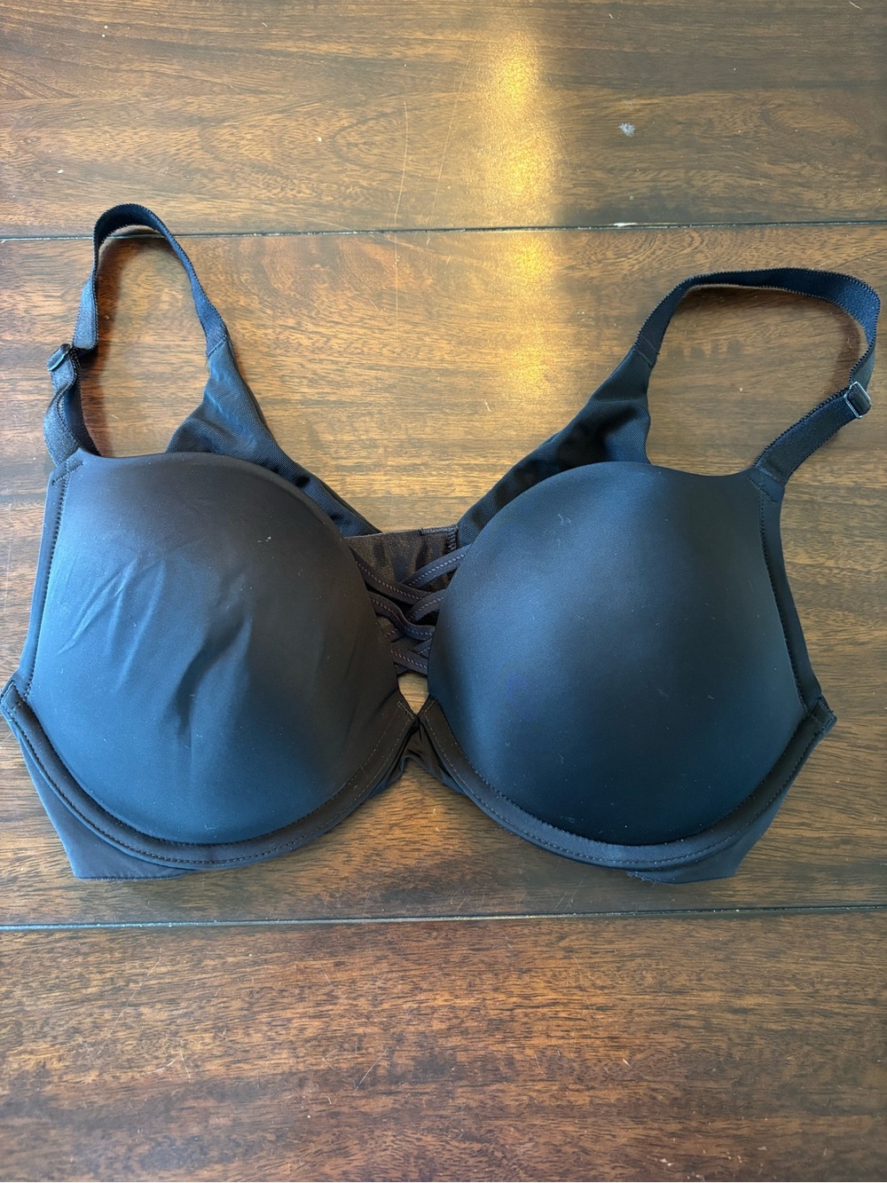 Everyday Lace-Up Black T-Shirt Bra with Light Padding